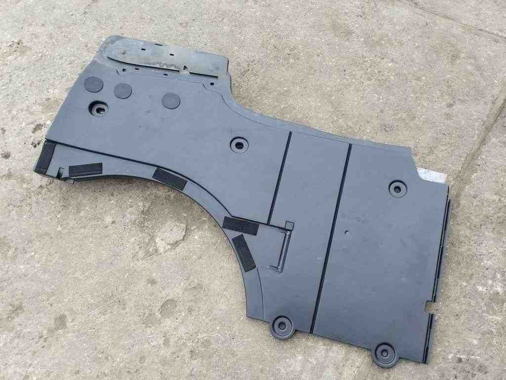 VOLKSWAGEN Passat B5 (1996-2005) Ковер багажникa 3B9863988 32531262