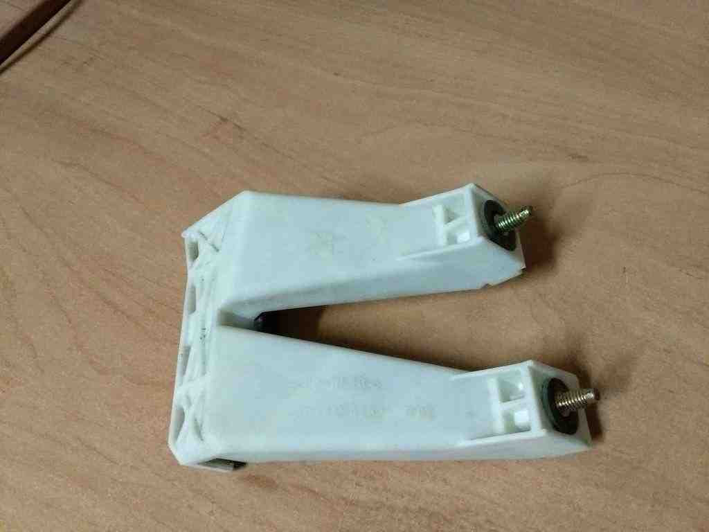 PEUGEOT 307 1 generation (2001-2008) Aizmugurējo Durvju Stikla Sliede 32539470