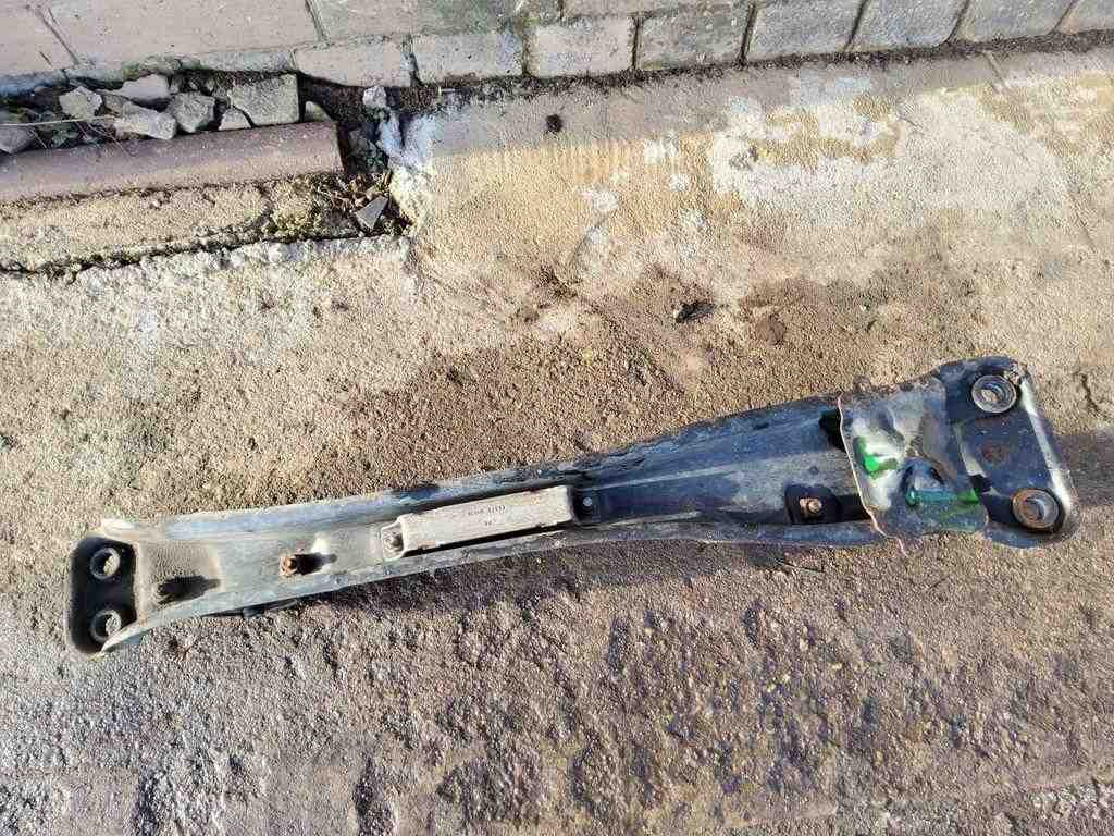 NISSAN Almera N16 (2000-2006) Front Reinforcement Bar 32542579