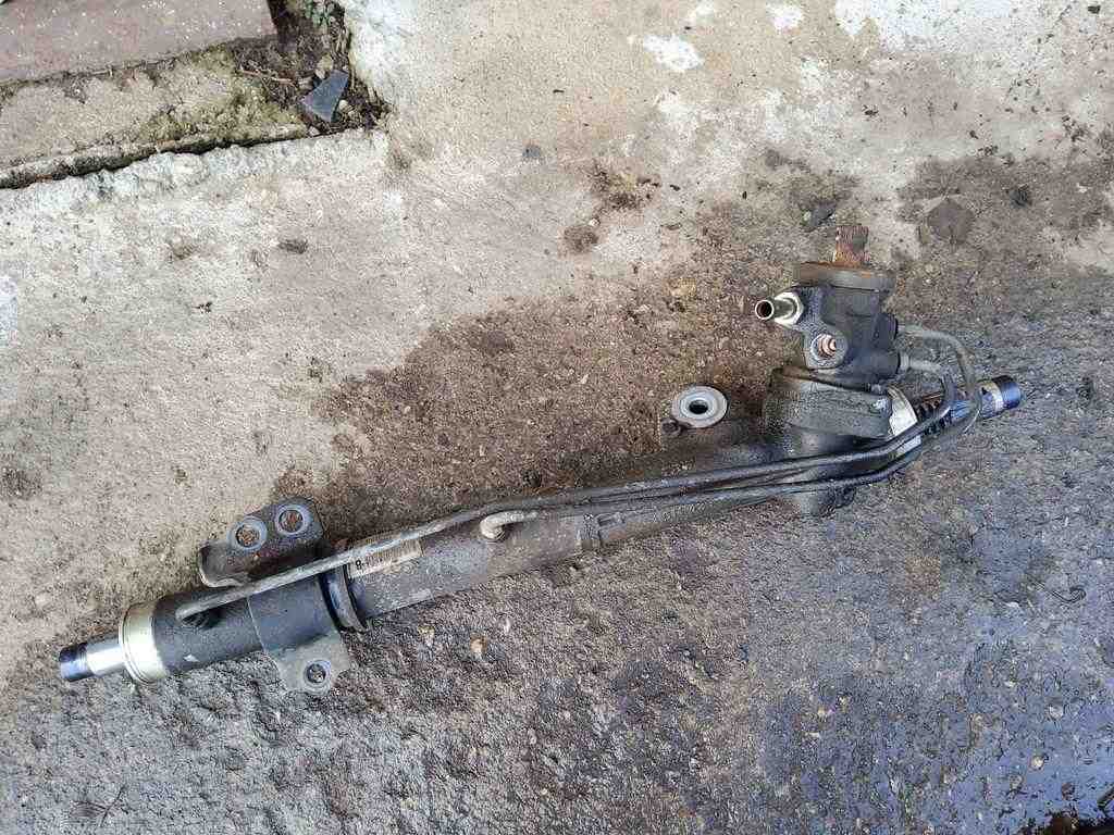NISSAN Almera N16 (2000-2006) Stūres statne/reika 32542600