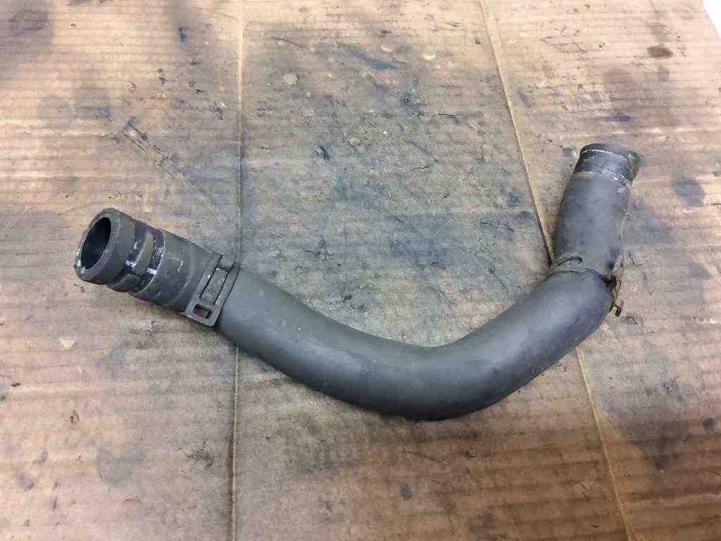 VOLKSWAGEN Transporter T5 (2003-2015) Coolant Hose Pipe 7H0121157P 32543788