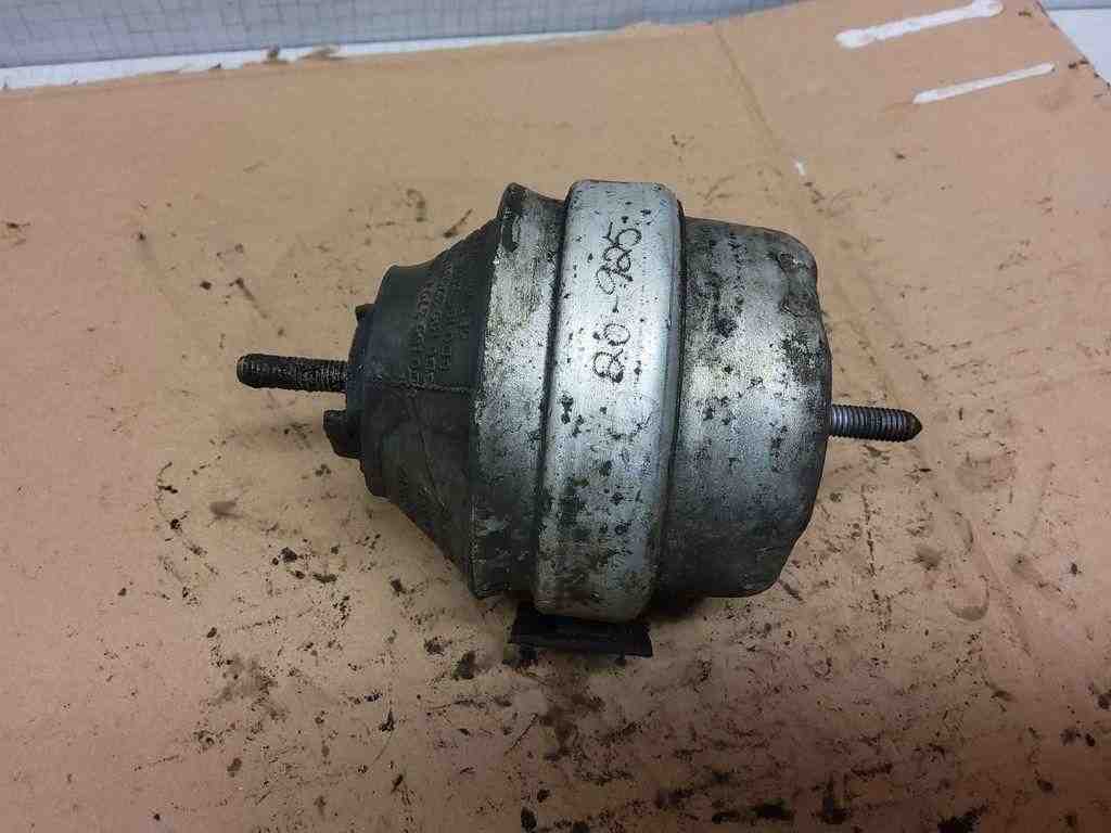 VOLKSWAGEN Sharan 1 generation (1995-2010) Predný motorový nosník 32544176