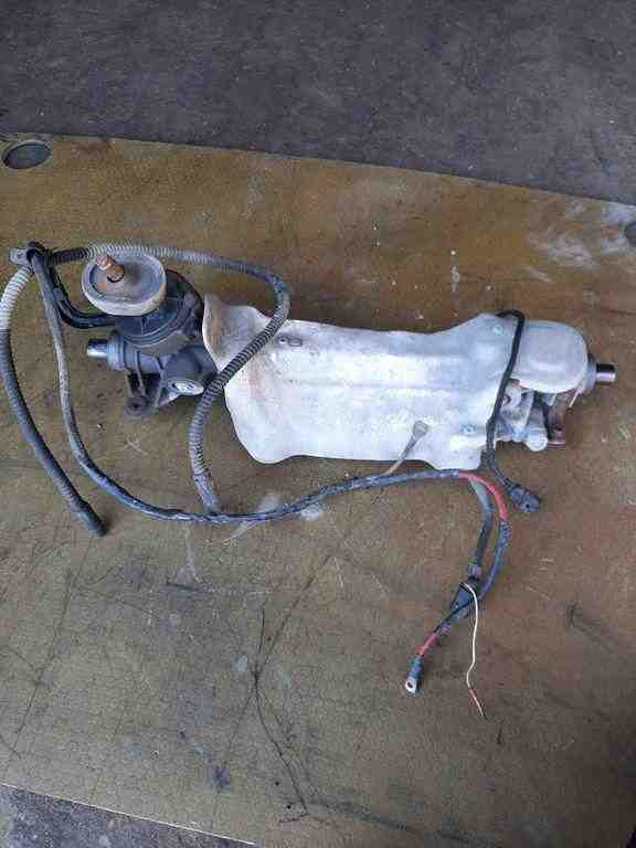 VOLKSWAGEN Passat B7 (2010-2015) Stūres statne/reika 7805501267,1K1423105C 32546175