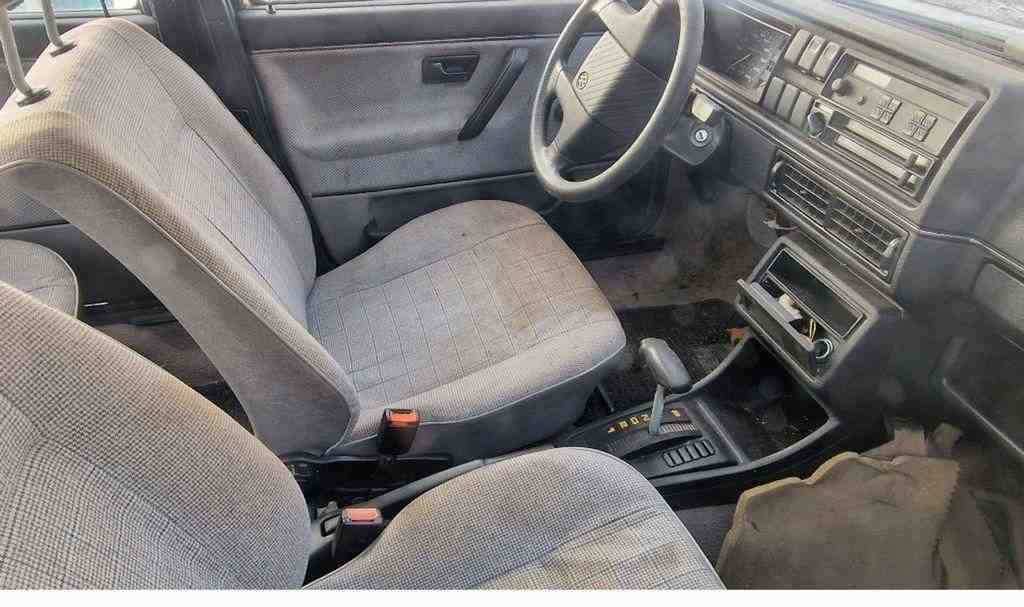 VOLKSWAGEN Jetta 2 generation (1984-1992) Внутренние сиденья с комплектом дверных карт 32561181