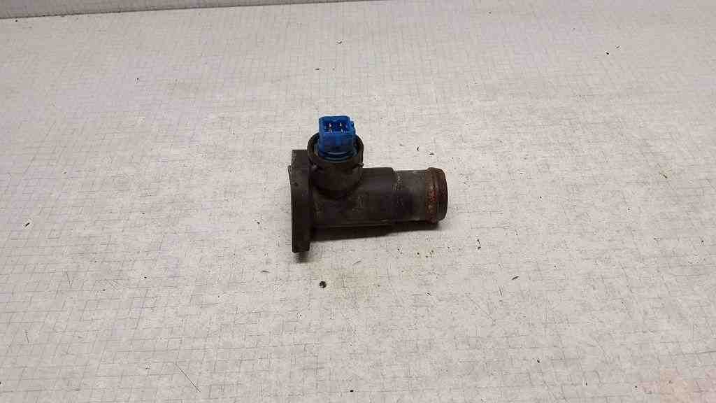 AUDI A4 B5/8D (1994-2001) Coolant Hose Pipe 028121132 32561939