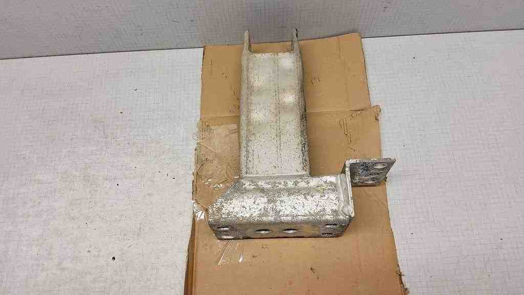 BMW X3 E83 (2003-2010) Front Left Bumper Bracket 13824310S,340343906 32562427