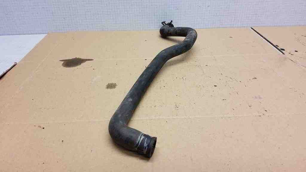 VOLKSWAGEN Multivan T5 (2003-2015) Coolant Hose Pipe 32562724