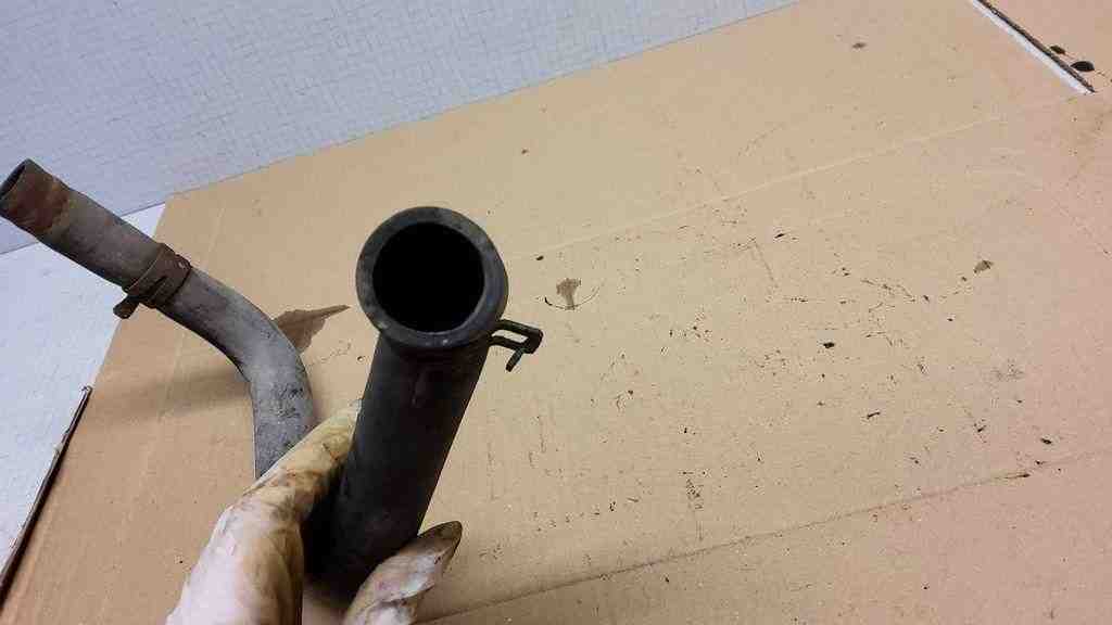 VOLKSWAGEN Multivan T5 (2003-2015) Coolant Hose Pipe 32562725