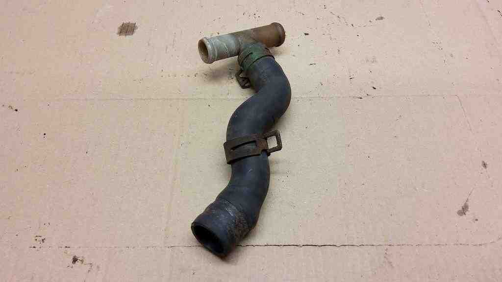 VOLKSWAGEN Multivan T5 (2003-2015) Coolant Hose Pipe 701819876 32562727