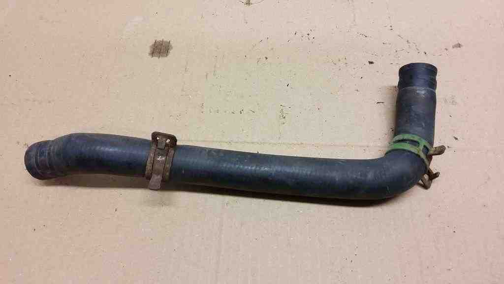 VOLKSWAGEN Multivan T5 (2003-2015) Coolant Hose Pipe 701819372B 32562729