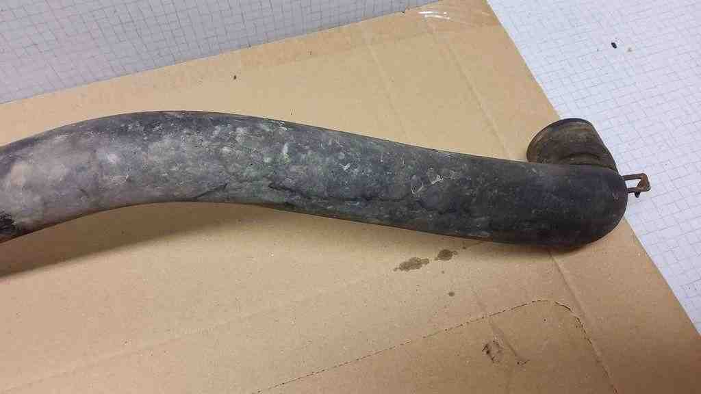 VOLKSWAGEN Multivan T5 (2003-2015) Coolant Hose Pipe 32562735