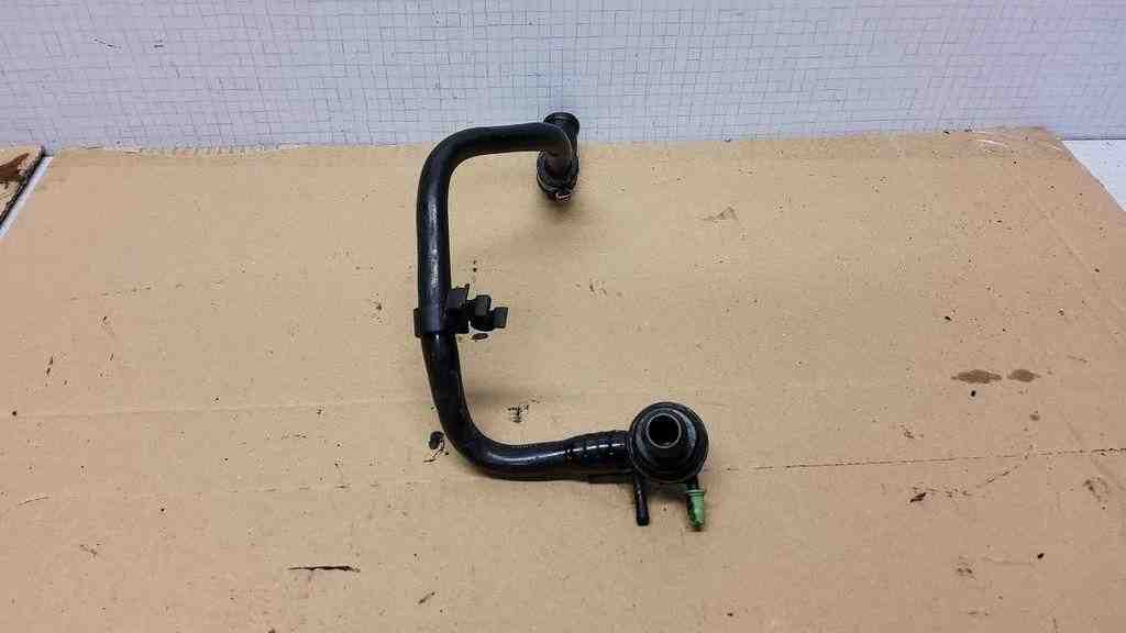 AUDI A4 B5/8D (1994-2001) Coolant Hose Pipe 32562743