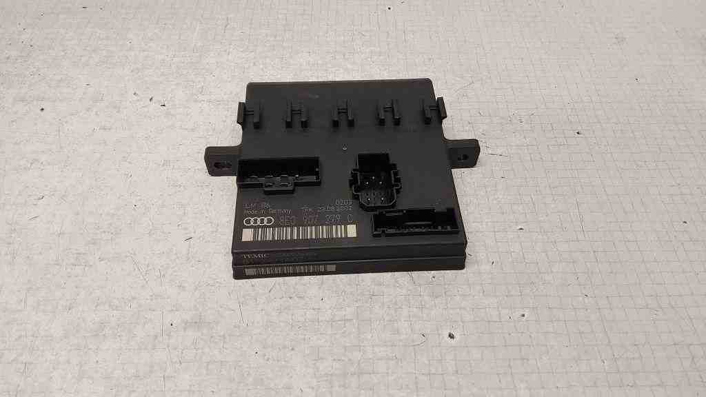 AUDI A4 B7/8E (2004-2008) Comfort Control Unit B1T2H23A0Z,00001524A4,8E0907279C 32565139