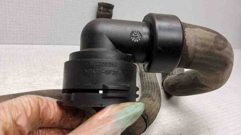 FORD Mondeo 4 generation (2007-2015) Coolant Hose Pipe S8000102 32566073