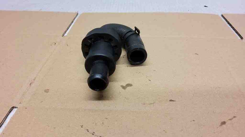 VOLKSWAGEN Transporter T5 (2003-2015) Coolant Hose Pipe 1J0122351 32566156