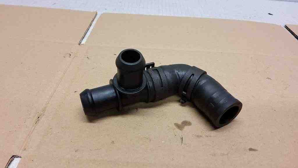 VOLKSWAGEN Transporter T5 (2003-2015) Coolant Hose Pipe 738000248 32566162