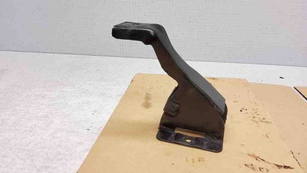 VOLKSWAGEN Transporter T5 (2003-2015) Other Engine Compartment Parts 7H0129671 32566166