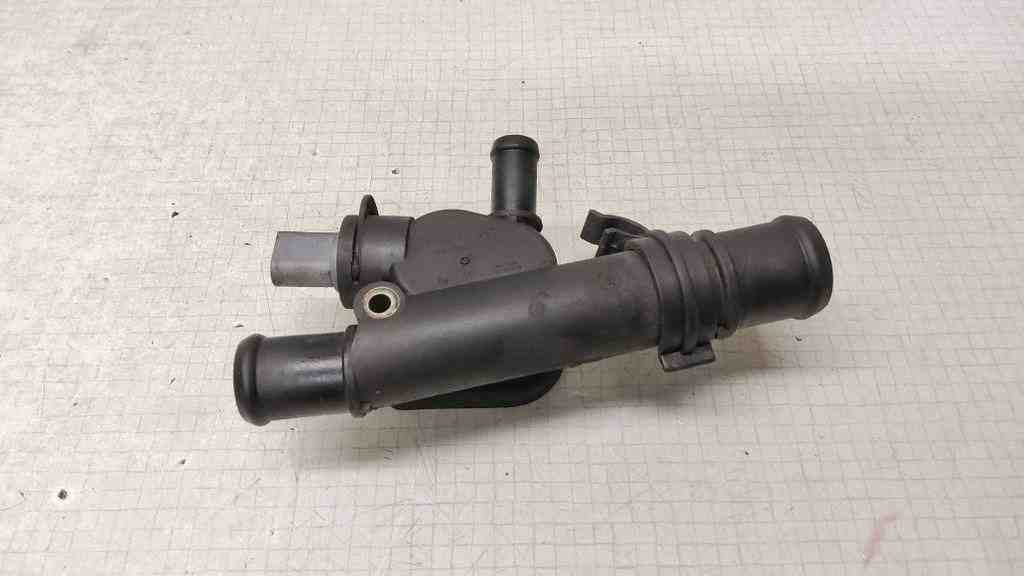 VOLKSWAGEN Transporter T5 (2003-2015) Coolant Hose Pipe 038121133,191820757F 32566197