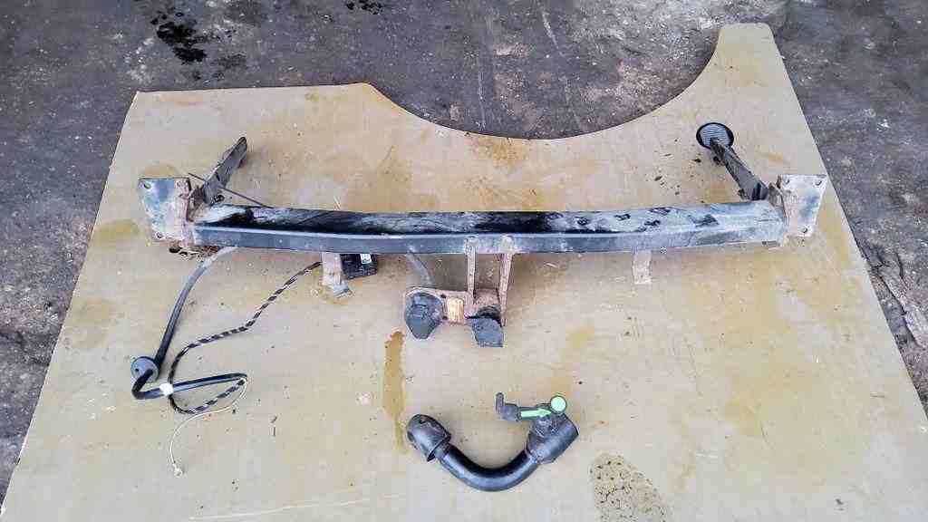 OPEL Astra J (2009-2020) Фаркоп 40655EA,24453850 32566937