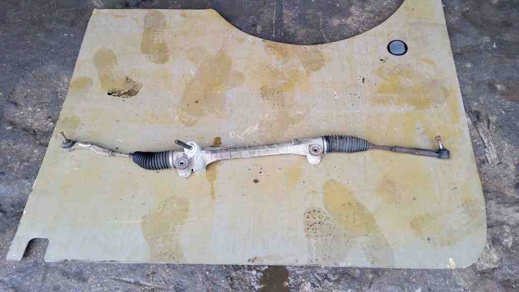 TOYOTA Aygo 1 generation (2005-2014) Steering Rack 32566938