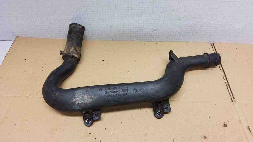 VOLKSWAGEN Transporter T5 (2003-2015) Coolant Hose Pipe 7H0121065C 32567158