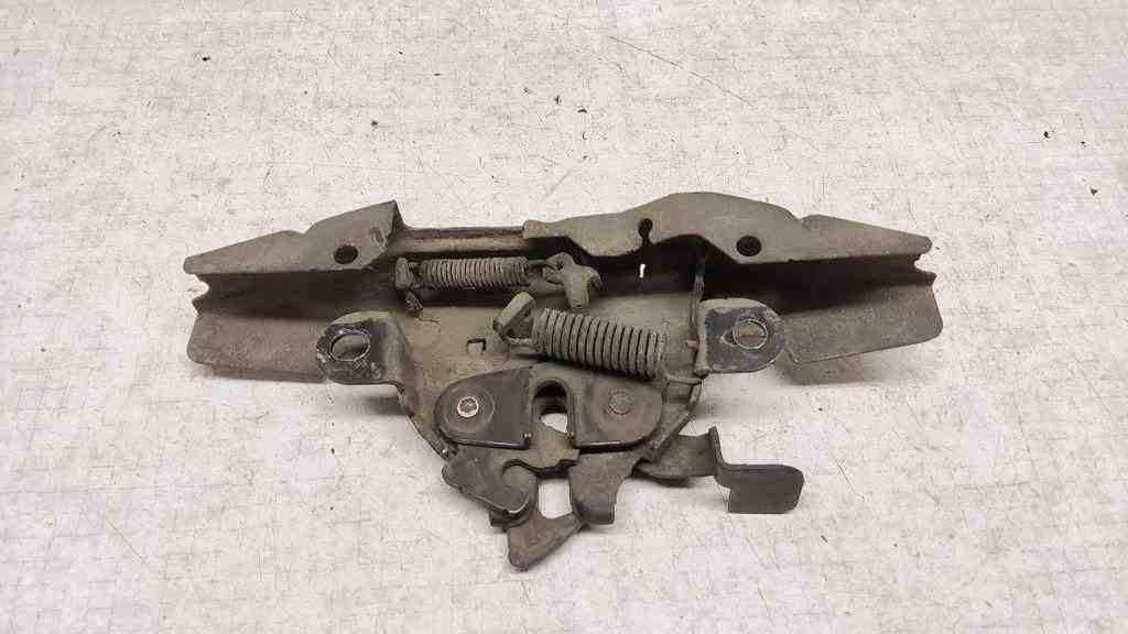 TOYOTA Avensis 2 generation (2002-2009) Замок капота 32567303