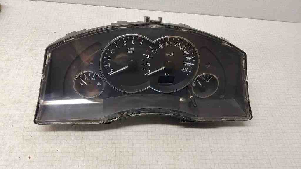 OPEL Ampera Instrumentu panelis/spidometrs 88311302,13173382XU,87001437 32567530