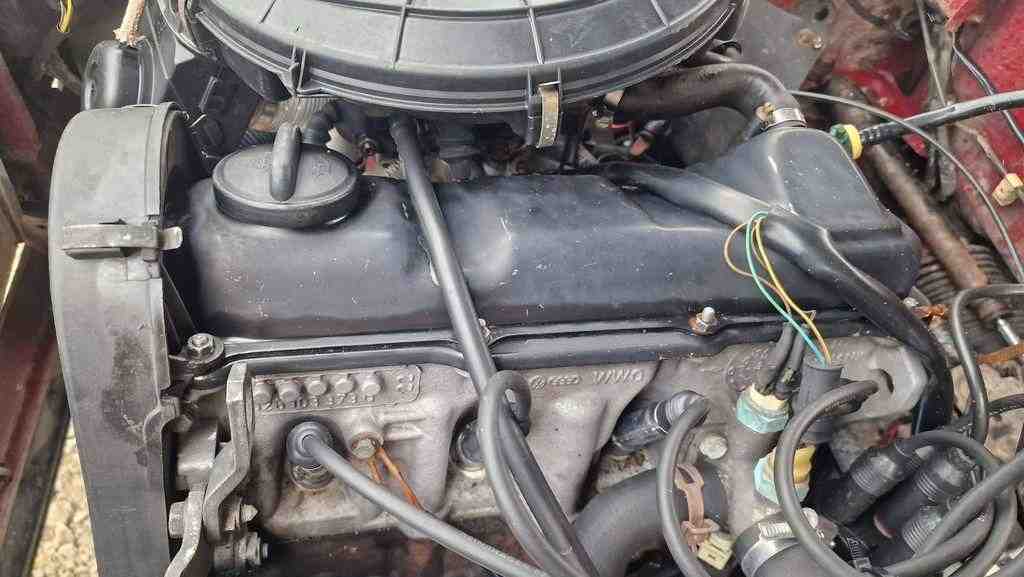 AUDI 100 S3 (1982-1990) Engine Cylinder Head 32567783