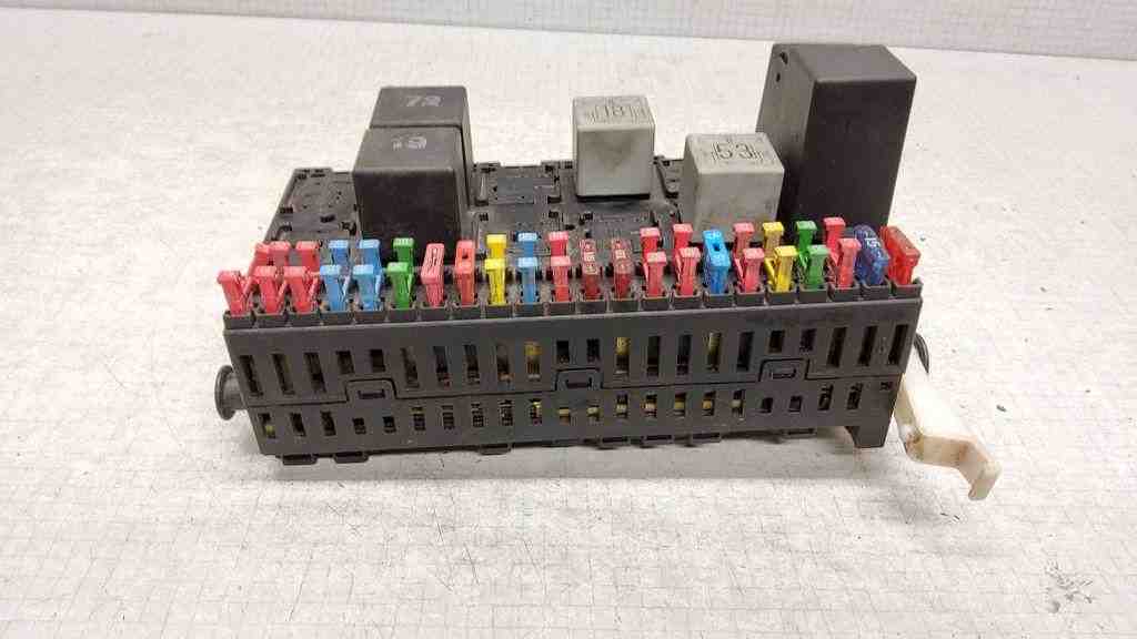 VOLKSWAGEN Multivan T5 (2003-2015) Fuse Box 22204007,191911261,357937039,54201102,191937503,191955531 32567830
