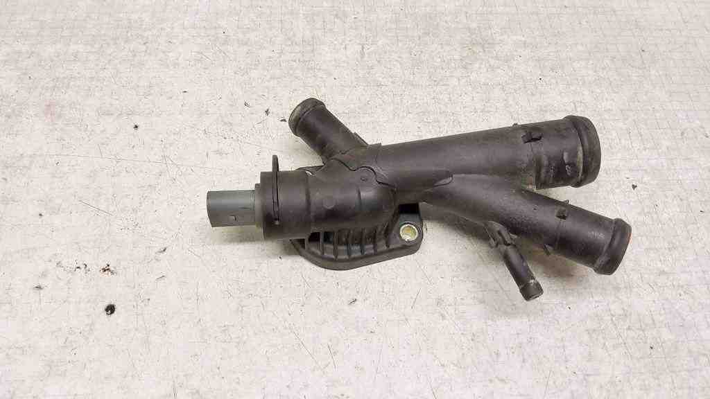 VOLKSWAGEN Caddy 3 generation (2004-2015) Chladiace hadice 03L121131AA 32567885