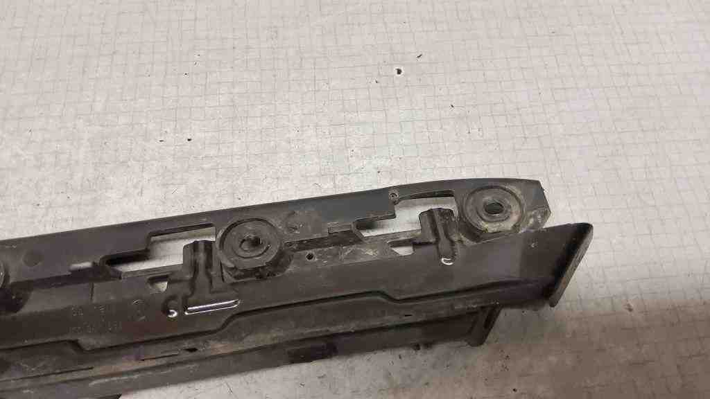 VOLKSWAGEN Caddy 3 generation (2004-2015) Держатель бампера передний правый 1T0807050,1T0807936 32567970