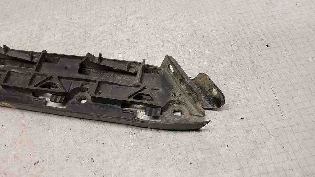 VOLKSWAGEN Caddy 3 generation (2004-2015) Держатель бампера передний правый 1T0807050,1T0807936 32567970