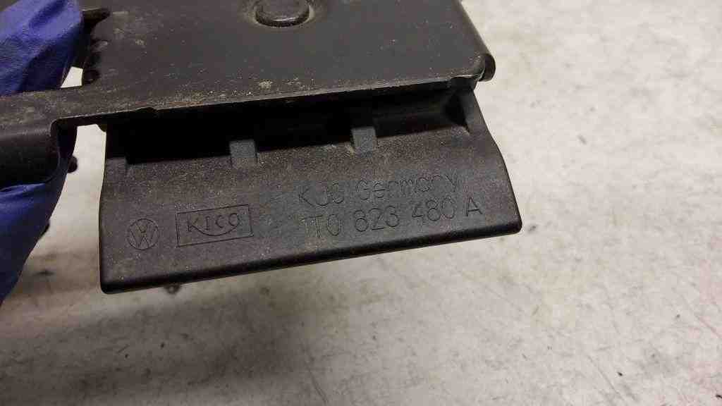 VOLKSWAGEN Caddy 3 generation (2004-2015) Bonnet Safety Latch 1T0823460A 32567972