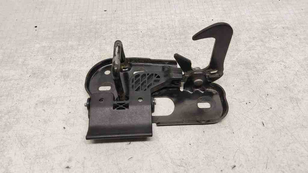 VOLKSWAGEN Caddy 3 generation (2004-2015) Крюк капотa 1T0823460A 32567972