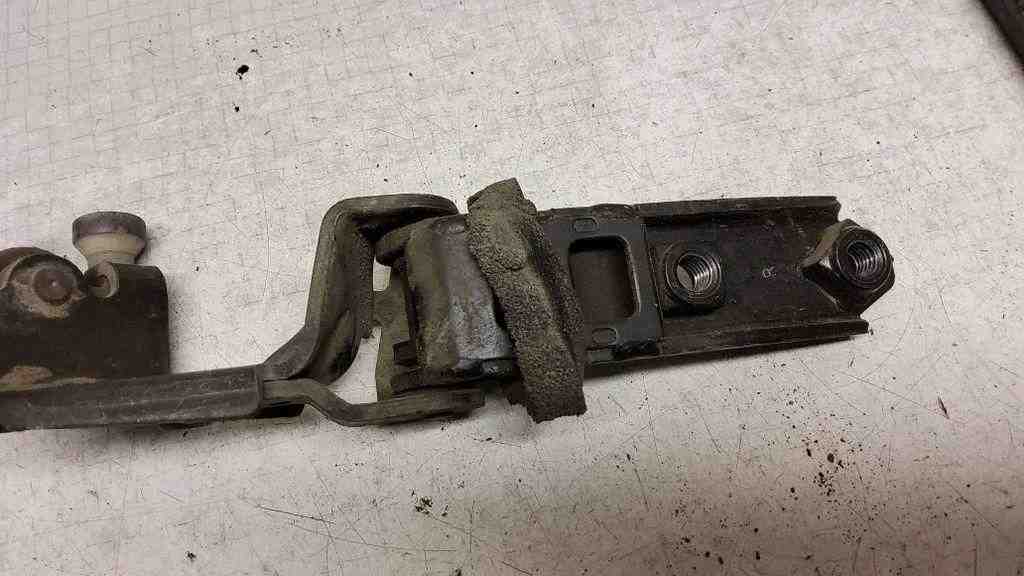 VOLKSWAGEN Transporter T5 (2003-2015)  Sliding door hinge 7H0843436B,7H0843311B,7H0843398B,7H0843414,7H0843336A 32568044