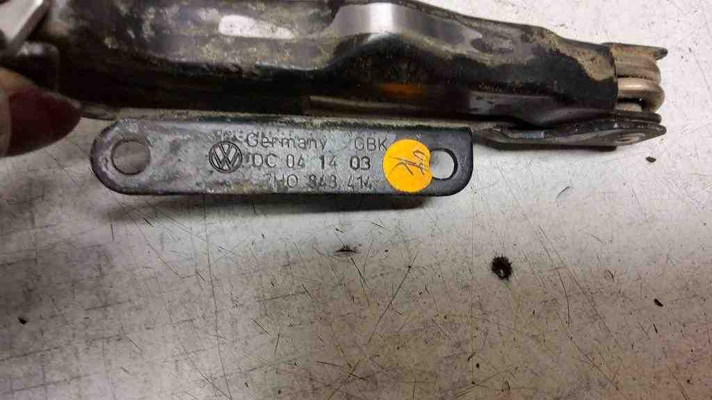 VOLKSWAGEN Transporter T5 (2003-2015)  Sliding door hinge 7H0843436B,7H0843311B,7H0843398B,7H0843414,7H0843336A 32568044
