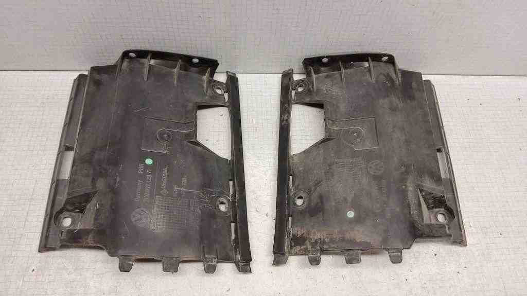 VOLKSWAGEN Transporter T5 (2003-2015) Rear Left Bumper Bracket 7H0807129A 32568075
