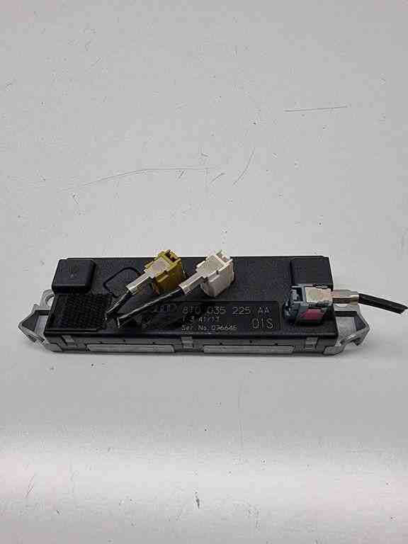 AUDI A5 8T (2007-2016) Bootlid Antenna Amplifier 8T0035225AA 32420395