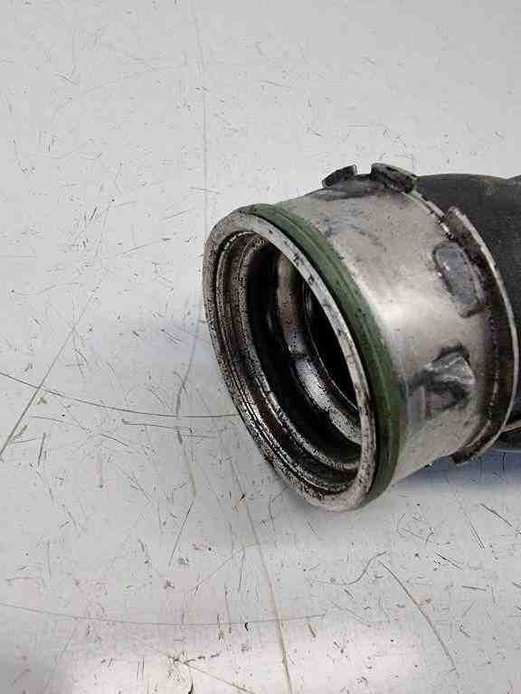 BMW 1 Series E81/E82/E87/E88 (2004-2013) Starpdzesētāja / interkūlera truba 7797480 32422011
