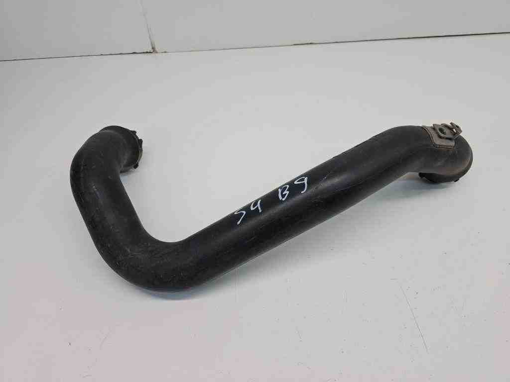 AUDI A4 B9/8W (2015-2024) Starpdzesētāja / interkūlera truba 8W0145673C 32422292