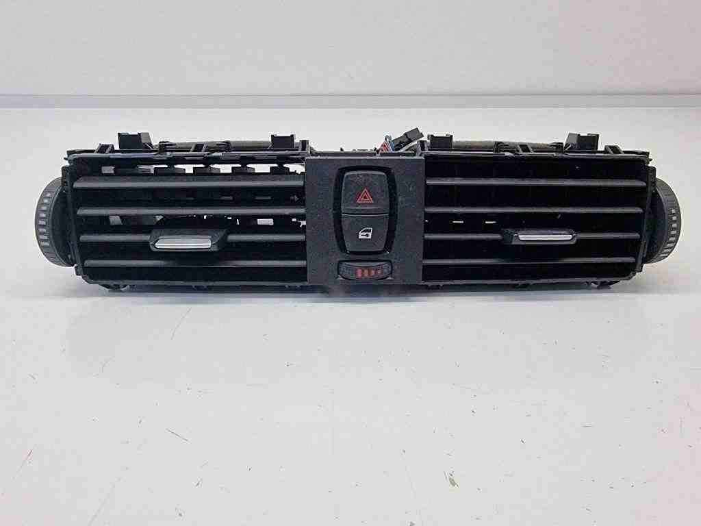 BMW 3 Series F30/F31 (2011-2020) Center console air vents 9218552 32424520
