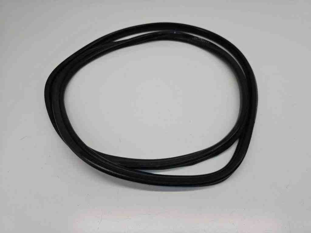 BMW 5 Series G30/G31 (2016-2023) Bootlid Seal Rubber 7366401 32424841