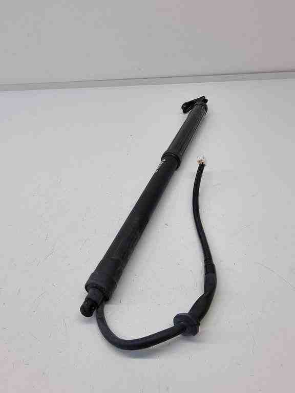 TOYOTA RAV4 5 generation (XA50) (2018-2024) Right Side Tailgate Gas Strut 6891042060 32425047