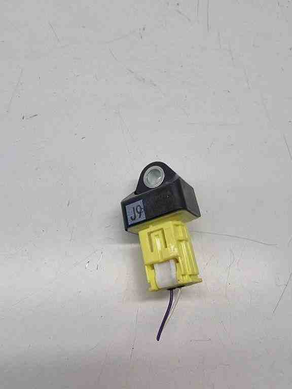 LEXUS RX 4 generation (2015-2024) Front Left Impact Sensor 8983147050 32425355