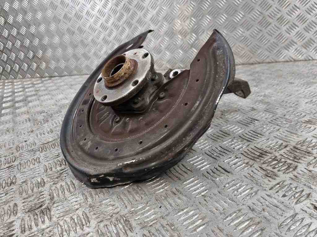 BENTLEY Continental Rear Left Wheel Hub 32430939