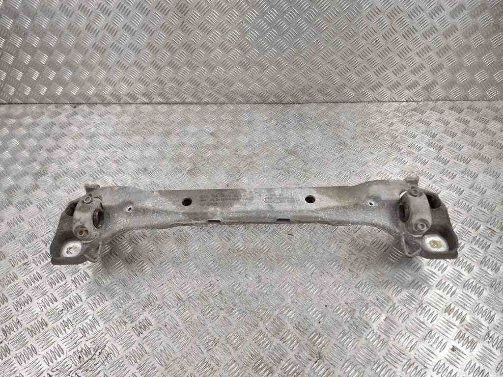 BENTLEY Continental Front Suspension Subframe 4E0199205M 32431004