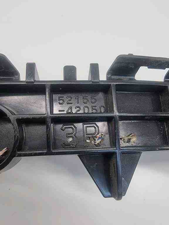 TOYOTA RAV4 5 generation (XA50) (2018-2024) Aizmugurējā labā bampera stiprinājums 5215542050 32432588