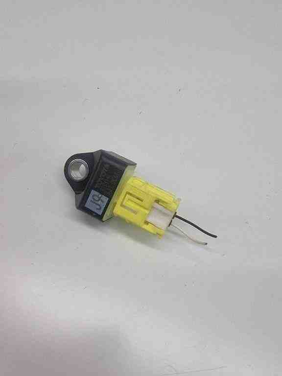 TOYOTA RAV4 5 generation (XA50) (2018-2024) Front Left Impact Sensor 8983147050 32433150