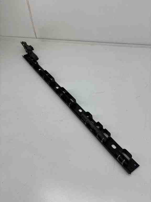 PORSCHE Macan 1 generation (2013-2023) Sideskirt Bracket 95B853558 32434539