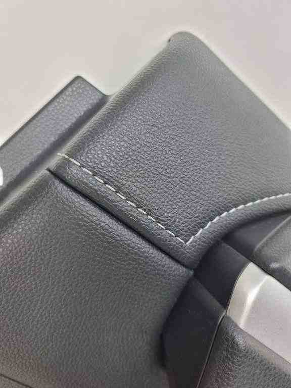 TOYOTA RAV4 5 generation (XA50) (2018-2024) Rear Right Door Panel 67613X1B18 32434710